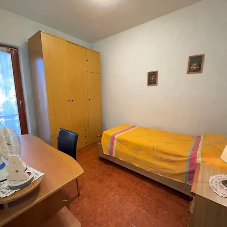 Free Swimming Pool, 5 Min From Punta Gro Daire Sirmione